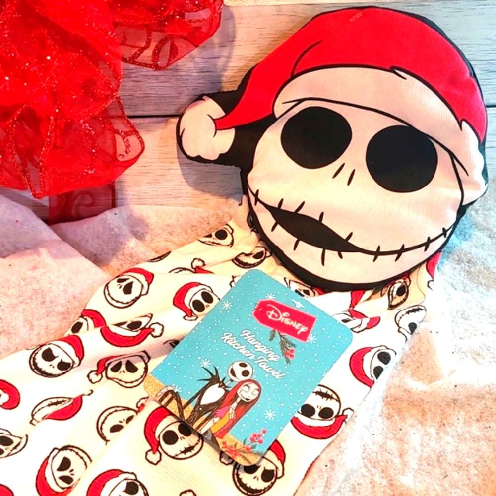 Nightmare Before Christmas Disney kitchen towels & mitt set NWT- set of 4 - Picture 3 of 7